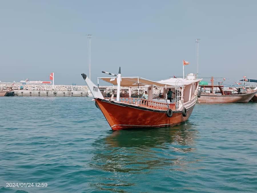 Khasab: Dhow Cruise with Lunch, Dolphin Watching& Snorkeling - Leaving Khasab by Dhow