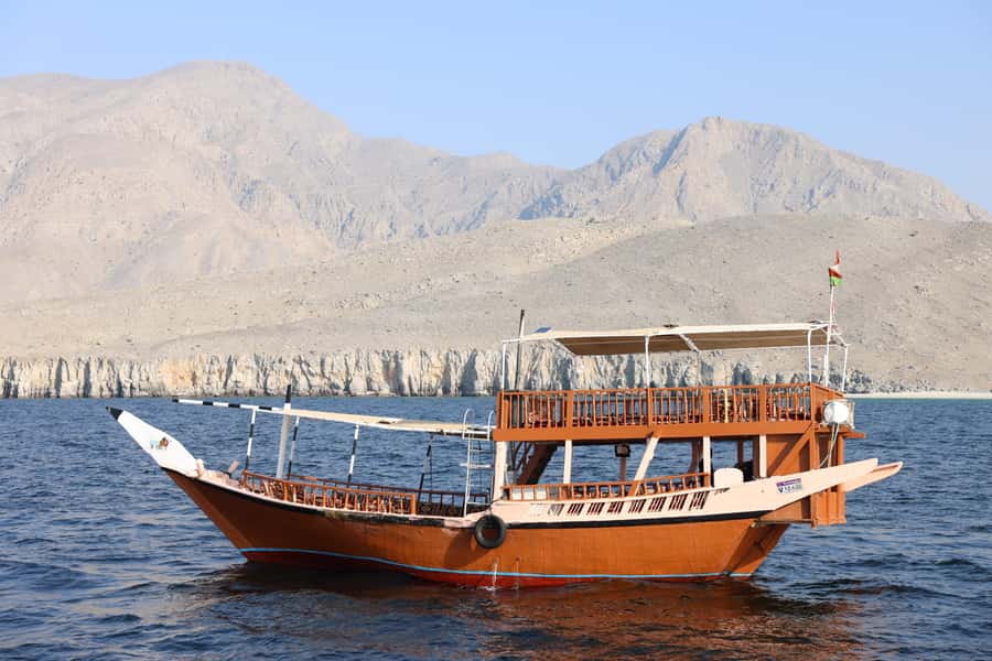 Khasab: Dhow Cruise with Lunch, Dolphin Watching& Snorkeling - The Musandam Fjords by Slow Boat