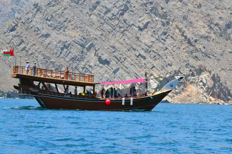 Khasab: Dolphin Watching Day Tour with Snorkeling & Lunch - A generous lunch served aboard