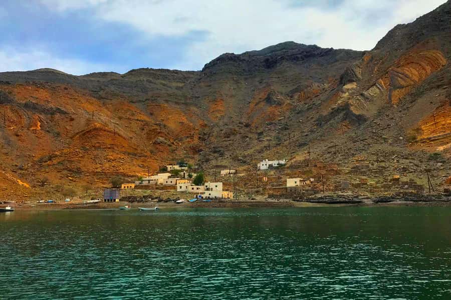 Khasab: Khor Sham Half-Day Cruise with Snorkeling & Dolphins - Telegraph Island: the swimming and snorkeling stop