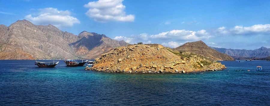 Khasab Musandam |Telegraph Island |Dhow Cruise | Dolphins - Key points to know before booking