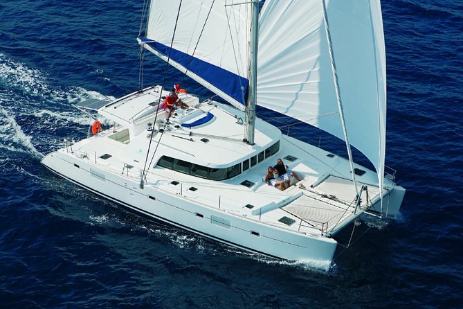 Kona Luxury Catamaran Yacht Snorkel & Sail - What the catamaran adds to a snorkel trip