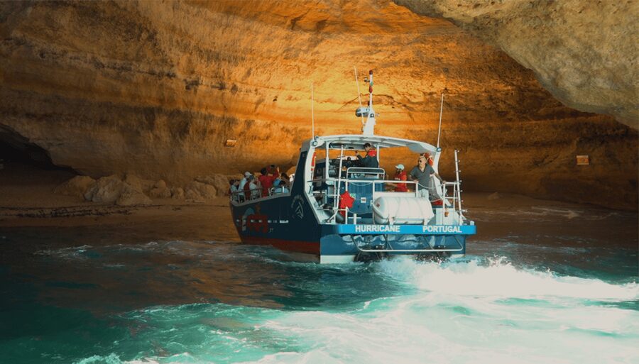 Lagos: Combo Dolphin and Benagil Tour with Marine Biologist - Leaving Lagos Marina aboard Hurricane