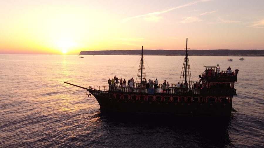 Lampedusa: Sunset Dolphin Sighting on a Pirate Ship - Key points to know before boarding