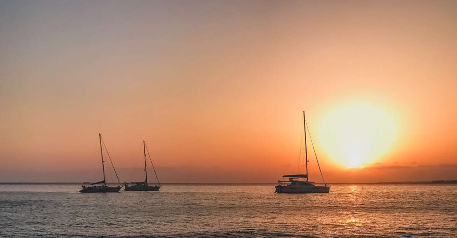 Lanzarote: Dolphin-Watching Sunset Cruise with Transfers - Setting sail from Puerto del Carmen