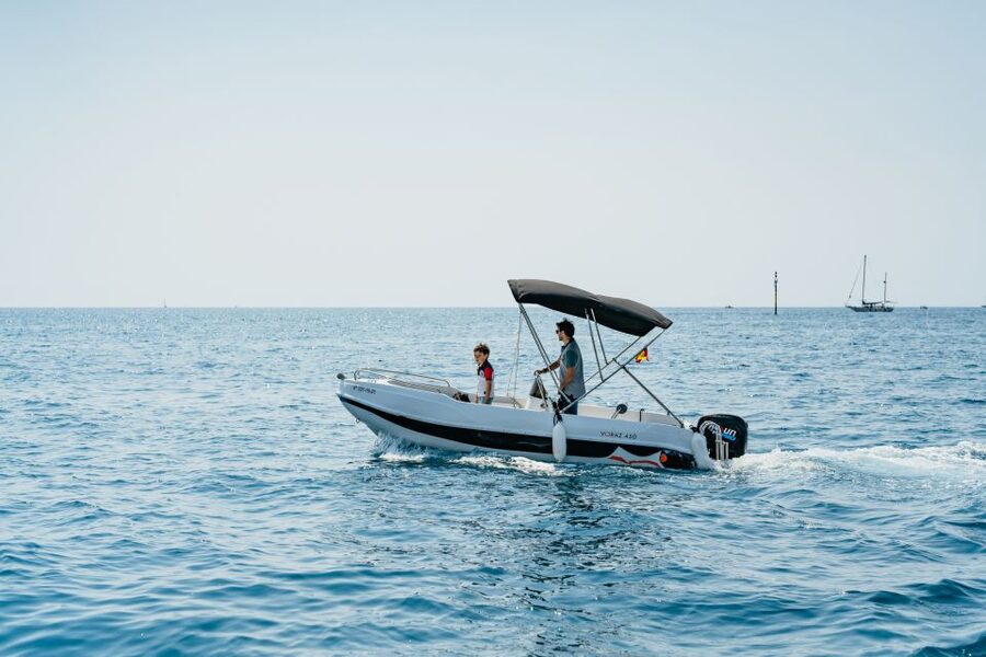 Malaga: License-free Boat Rental for Dolphin Watching - From Malaga city to Benalmádena Marina