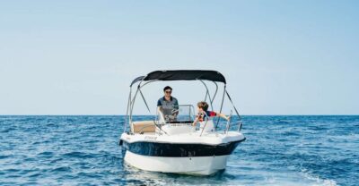 License-free Boat Rental for Dolphin Watching