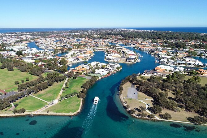 Mandurah Dolphin Cruise and Views - The Port Mandurah canals and waterfront homes