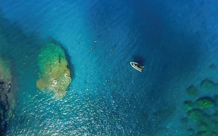 Maui: Semi-Private Eco-Raft Lanai Snorkel & Dolphin Tour - Breakfast and the first snorkel stop