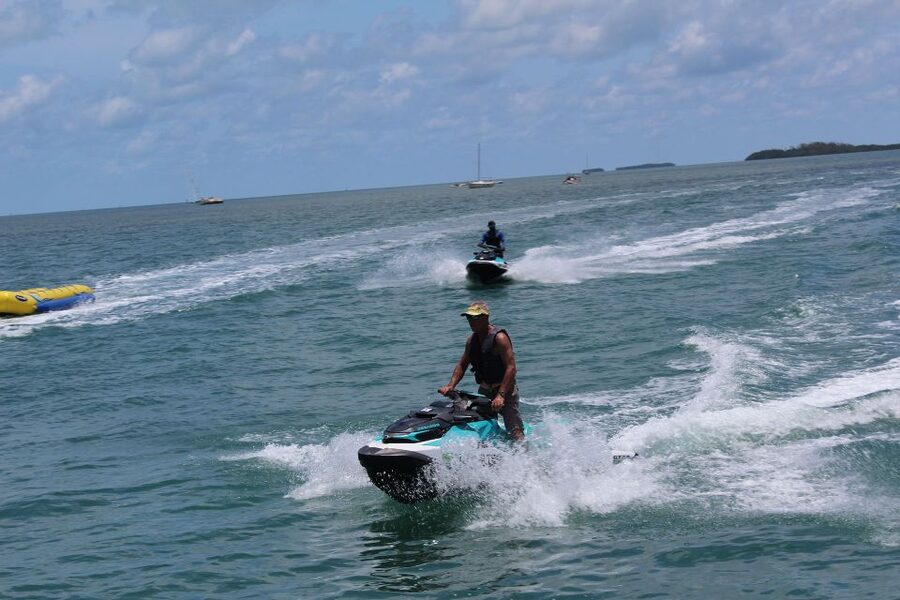 Miami to Key West Shuttle: Dolphin, Snorkeling & More - Six hours to make Key West your own