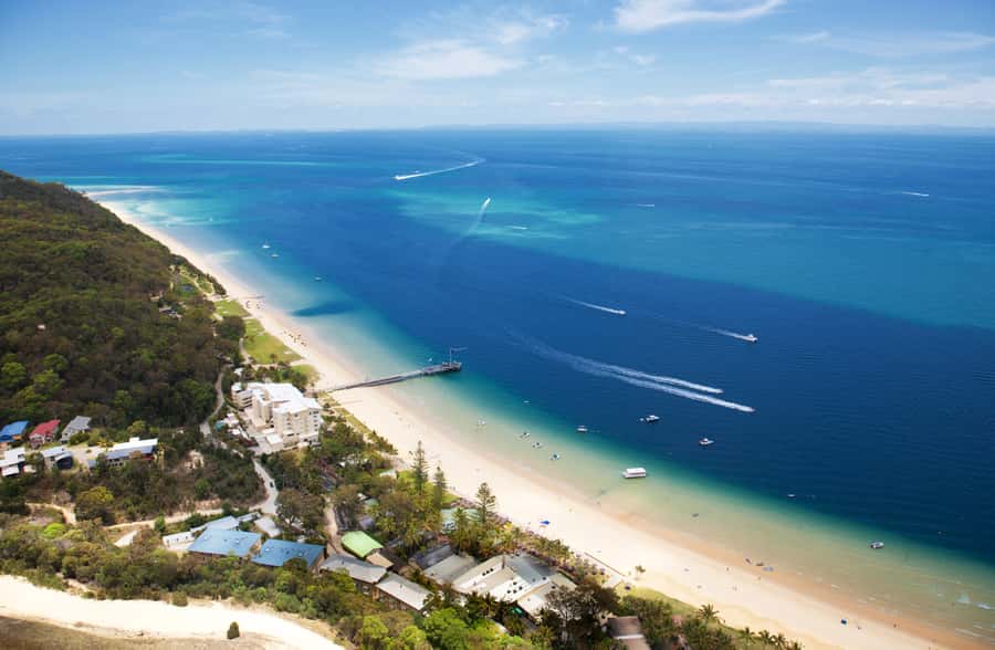 Moreton Island: Desert Safari Tour & Dolphin Viewing - Key points at a glance