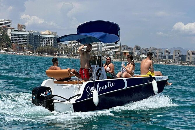 New 2025!! Unlicensed boat for dolphin watching - Taking control of a boat without previous experience