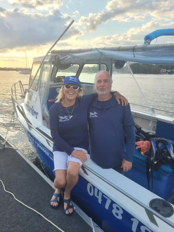 Noosa: National Park and Dolphin Watching Safari - Cruising beside Noosa National Park
