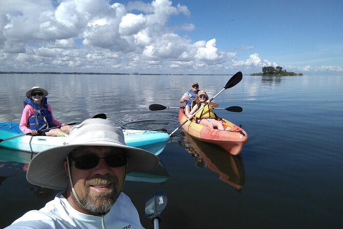 One Single Kayak Rental for 2 hours with Manatee & Dolphin sightings! - The guide question deserves attention