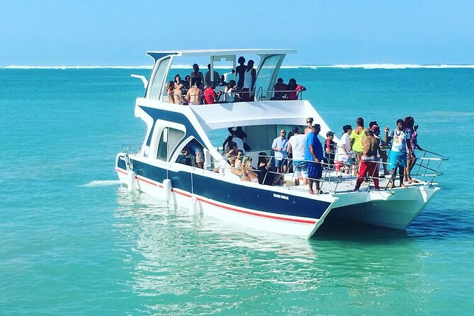 Party Boat /View Dolphins / Snorkling /Free Drinks and Transportation - What kind of Punta Cana cruise is this?