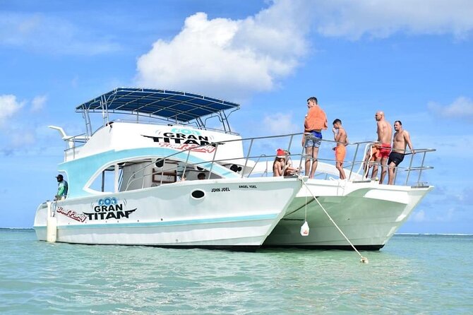Party Boat /View Dolphins / Snorkling /Free Drinks and Transportation - Hotel pickup at 2:00 pm