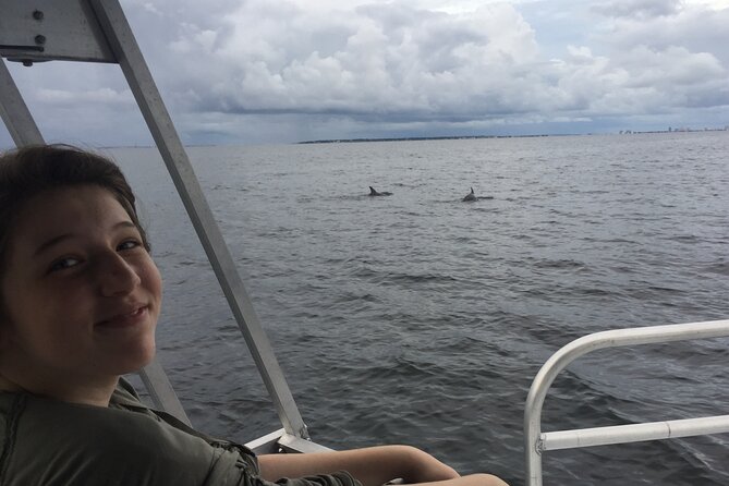 Pensacola Beach Jolly Dolphin Cruise and Scenic Bay Tour - Crew style: facts, jokes, music, and birthday songs