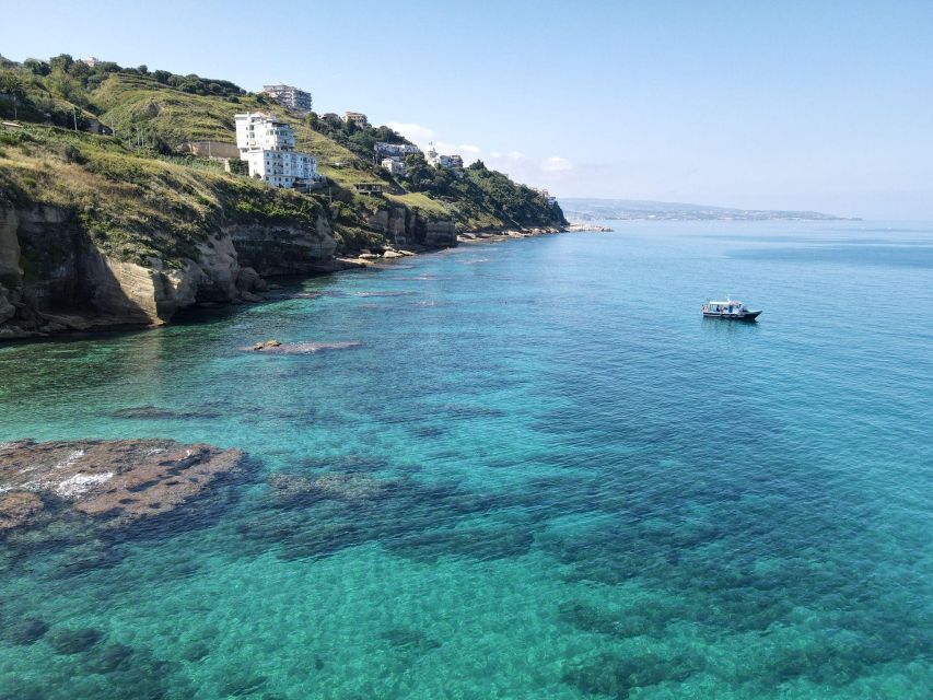 Pizzo: Fishing, Snorkeling, Dolphin Watching - How the guides shape the experience