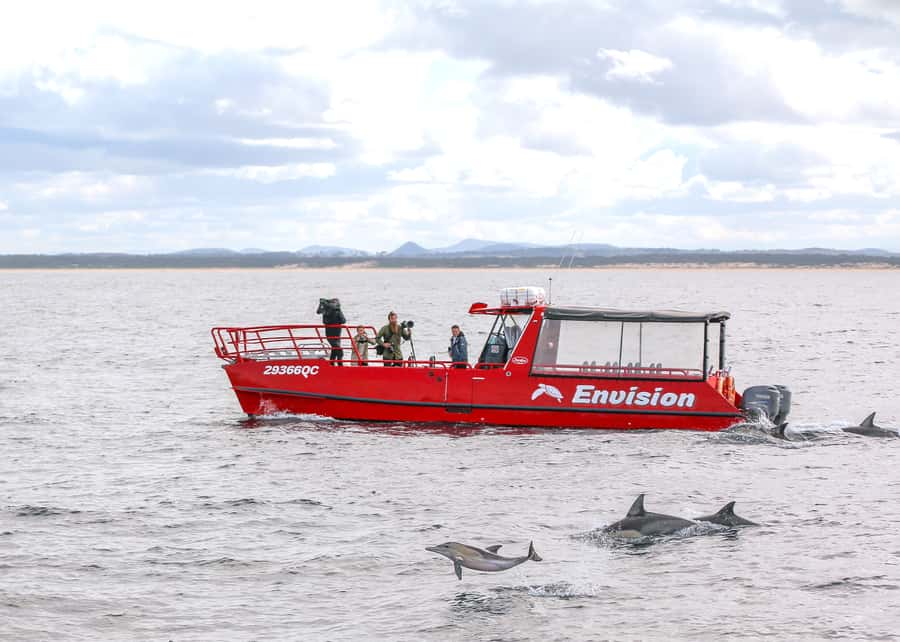 Port Stephens: 1hr Dolphin Watch Express - Finding the red boat at Nelson Bay