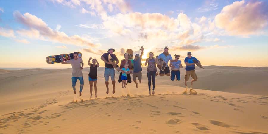 Port Stephens: Dolphin, Lunch, Koalas&Sandboarding -Mandarin - Mandarin guiding and group logistics