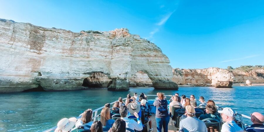 Portimão: Benagil Caves & Dolphins Watching with Biologist - My practical packing list
