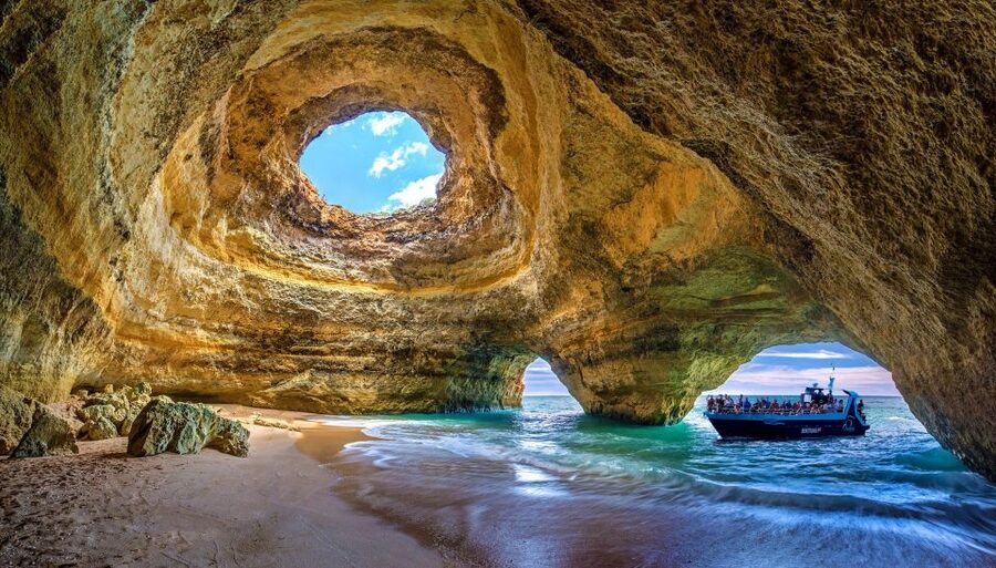 Portimão: Benagil Caves & Dolphins Watching with Biologist - Should you book the Benagil and dolphin cruise?