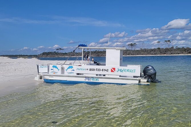 Private 3 Hour Powerboat Dolphin Cruise with Remote Beach Stop up to 6 guests - A private cruise with room to make it your own