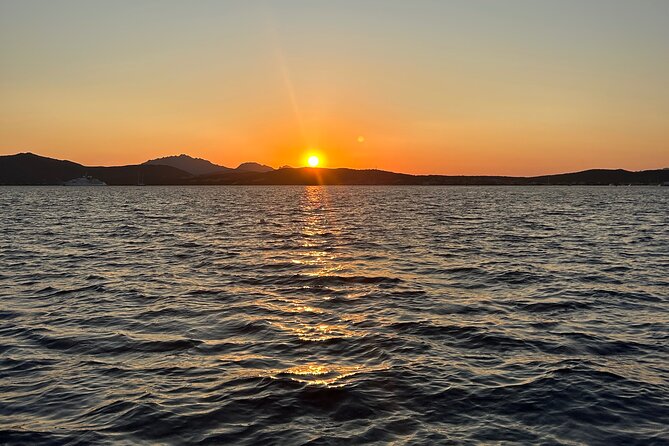 Private Dolphin Sighting Tour with Aperitif - Practical ways to get more from the trip