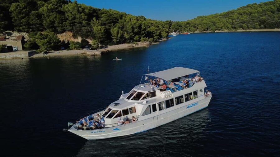 Pula: Brijuni Dolphins Sunset Cruise with Dinner and Drinks - Brijuni National Park from the water