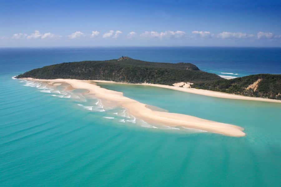Rainbow Beach: Kayaking with Dolphins and Beach 4WD Tour - Reaching Double Island Point by the water