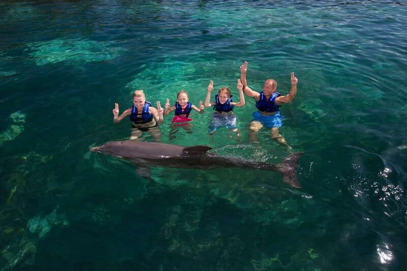 Riviera Maya: Swim with dolphins Primax - Why the Camera Ban Matters