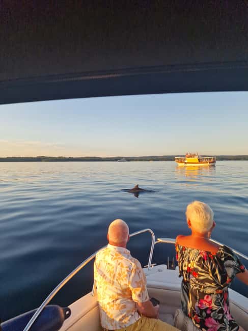 Rovinj: Shared Dolphin and Sunset Tour with Drinks - The first 10 minutes on the speedboat
