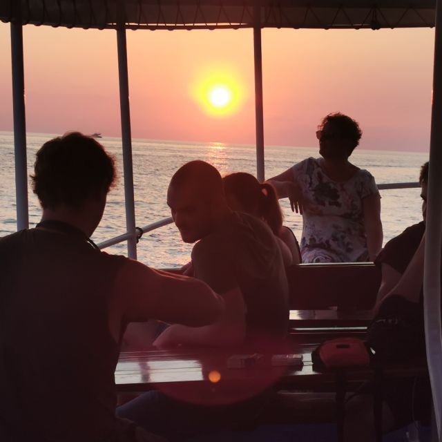 Rovinj: Sunset Boat Trip with Dolphin Watching - Sunset Over the Adriatic