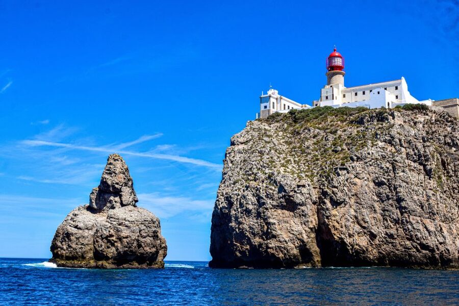 Sagres: Wildlife Tour Dolphins and Caves - Weather, comfort, and who should skip it