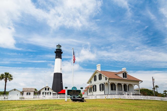 Savannah to Tybee Island with Dolphin Cruise - How Much Beach Time Will You Get?