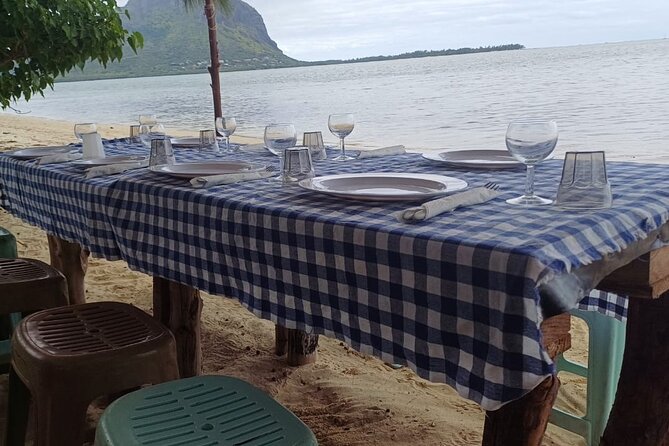 Shared 10 Pax Boat Tour: Dolphin Watching, Snorkelling and BBQ - A Mauritian barbecue lunch by the lagoon
