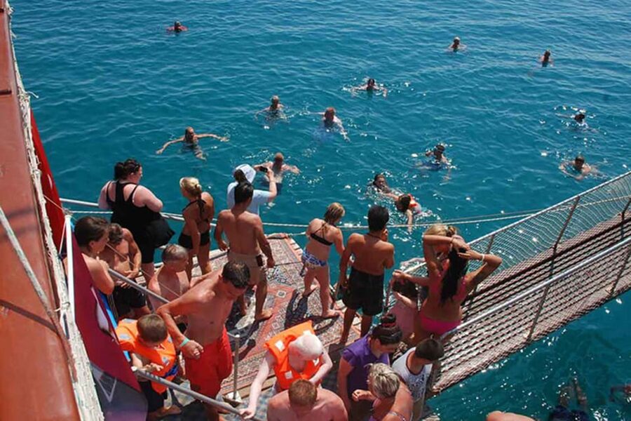 Side: Dolphin Island Boat Tour, Lunch, Sotf Drinks& Swimming - What the $35 price really buys you