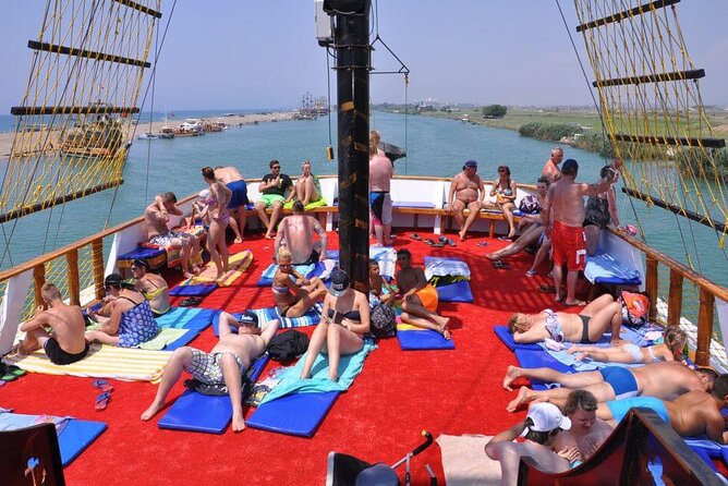 Side: Dolphin Island Boat Tour with Foam Party and Lunch - The Food and Crew Matter More Than You Might Expect