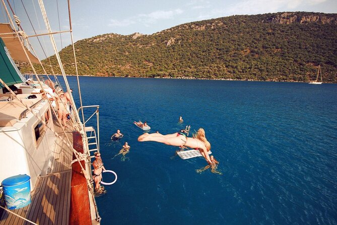 Side Dolphin Island Boat Trip With Lunch And Soft Drinks - The morning pickup and ride to Kumköy