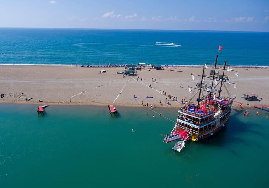 Side: Dolphin Island Boat Trip with Lunch & Unlimited Drinks - Music, foam, and family entertainment