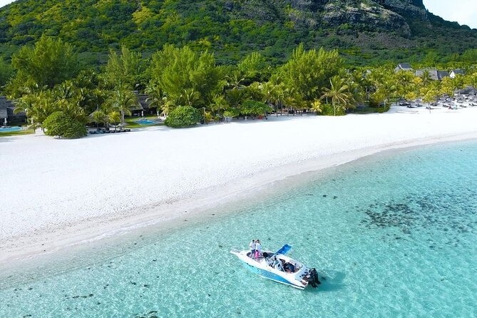 Signature Experience: Dolphins and Flavors of the Sea - Starting at Le Morne with Yan and Abi