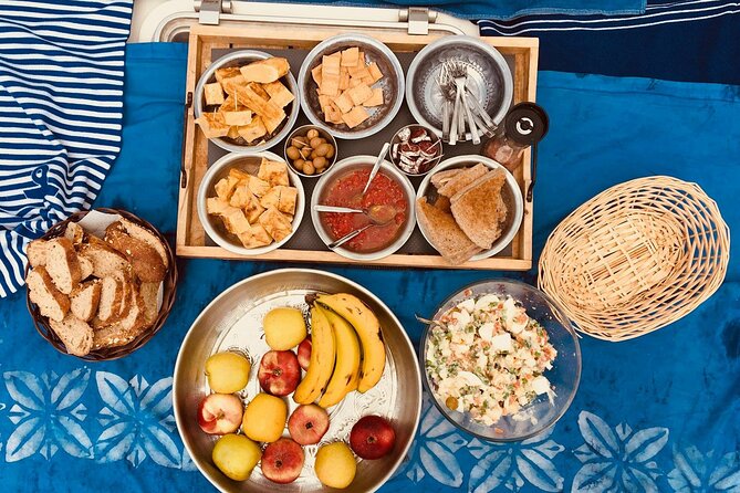 Small Group Boat Whale and Dolphin Watching Tour - A Picnic on the Way to Las Salinas