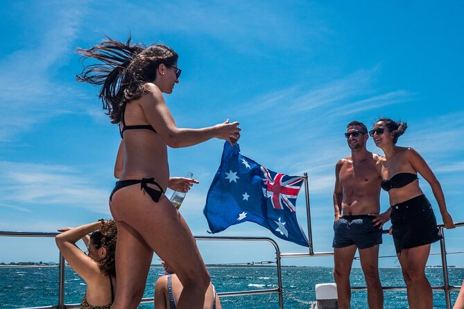 Small Group Port Stephens + Dolphins + 4WD/sandboarding ex Sydney - Marina time and lunch in Nelson Bay