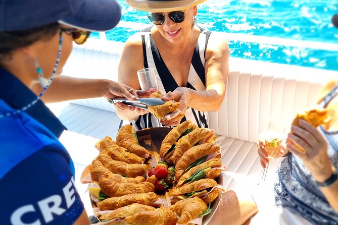 Snubfin Dolphin Eco Cruise from Broome - Comfort, families and practical details
