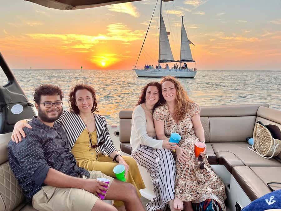 St. Petersburg: Private Barrier Island and Dolphin Boat Tour - Why the three-hour length works