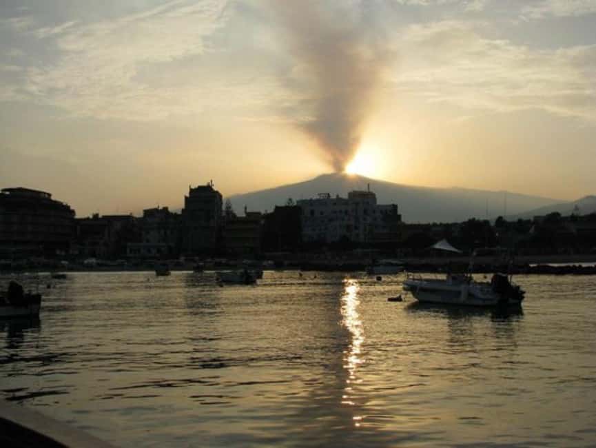 Sunset tour in search of dolphins with aperitif - Practical packing list