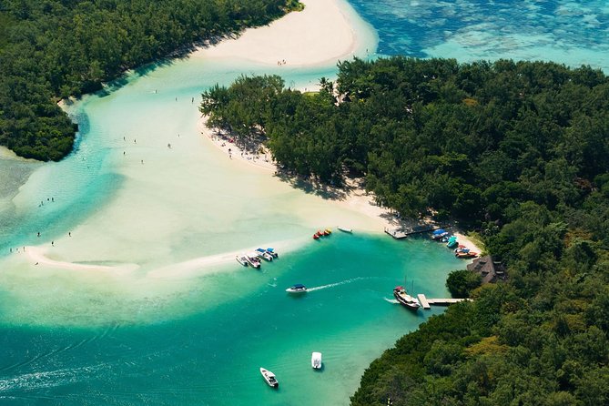 >TAXI ONLY< to DOLPHIN OR ILE AUX CERFS PARADISE ISLAND MAURITIUS - Pickup from Port Louis, your hotel, or the airport