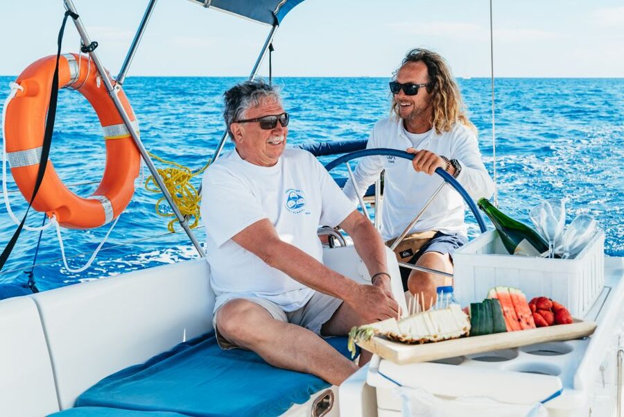 Tenerife: Whale & Dolphin Watching with Drinks and Snacks - Food, drinks, and the value of $77