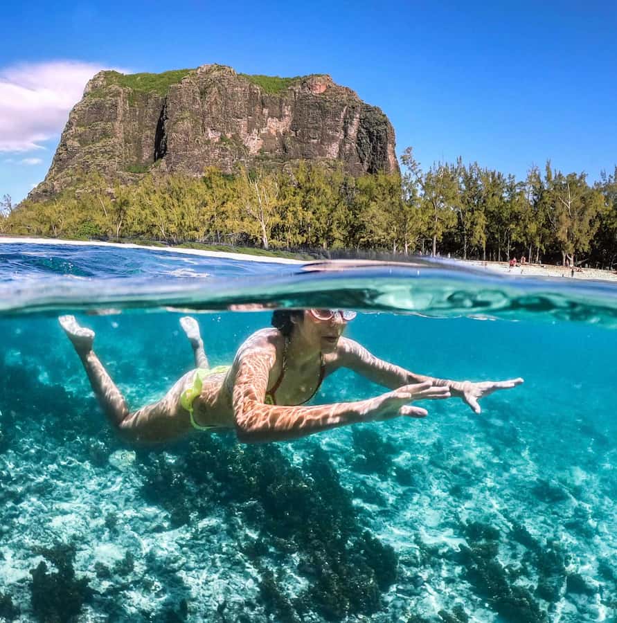 West: Swim wz dolphins, Crystal Rock, Lunch Benitiers island - Small details that can make the day easier
