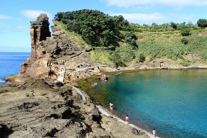 Whale Watching Tour + Vila Franca Islet: Full-day with lunch - Morning whale and dolphin watching in open Atlantic water